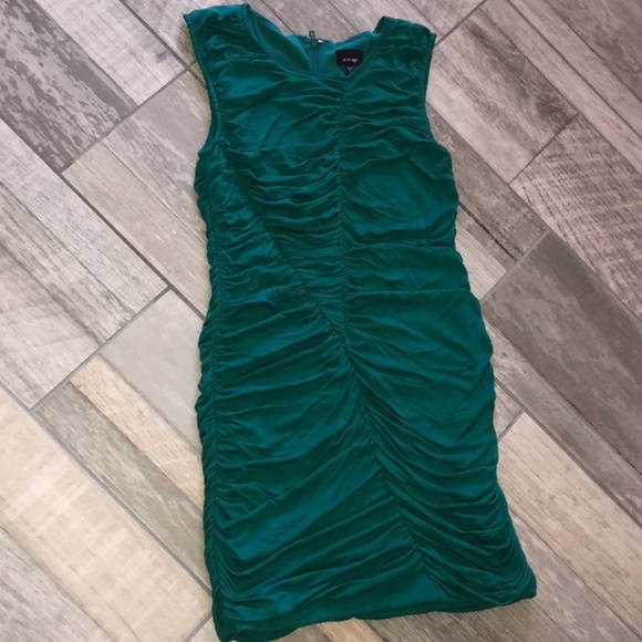 🎁☄️SNAP ROUCHED DRESS 👗 - Picture 1 of 6